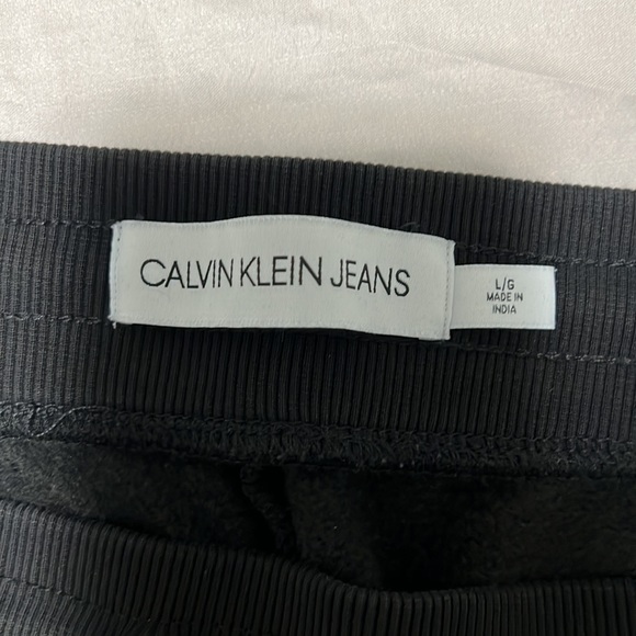 🔥CK SWEATPANTS🔥 - Picture 3 of 4